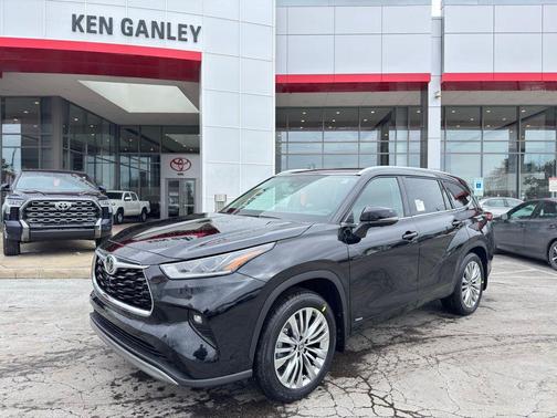 2026 Toyota Highlander Hybrid Platinum