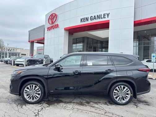 2026 Toyota Highlander Hybrid Platinum