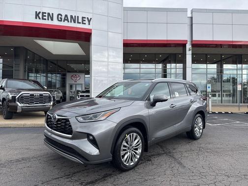 Heavy_Metallic 2026 Toyota Highlander Hybrid Platinum