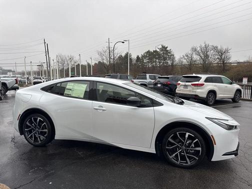 2026 Toyota Prius Plug-In Hybrid XSE