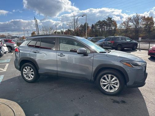 2023 Toyota Corolla Cross LE