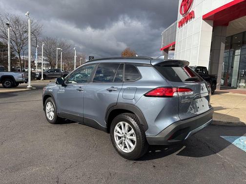 2023 Toyota Corolla Cross LE
