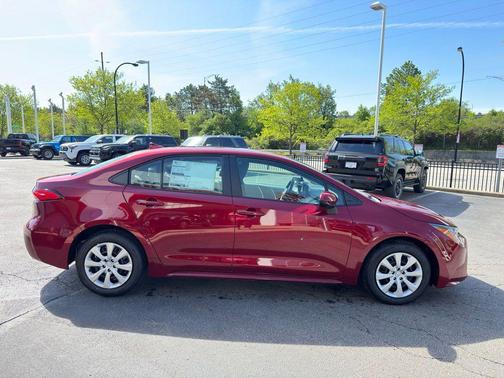 Pearl 2026 Toyota Corolla LE