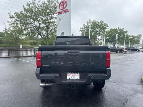 2025 Toyota Tacoma TRD Off Road