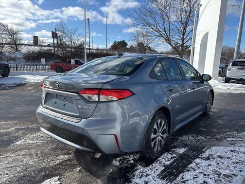 2022 Toyota Corolla Hybrid LE