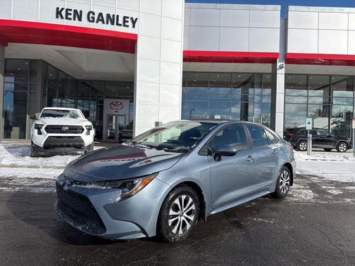 2022 Toyota Corolla Hybrid LE