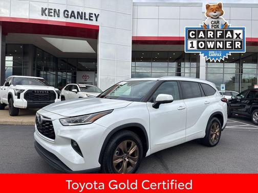 2022 Toyota Highlander Hybrid XLE