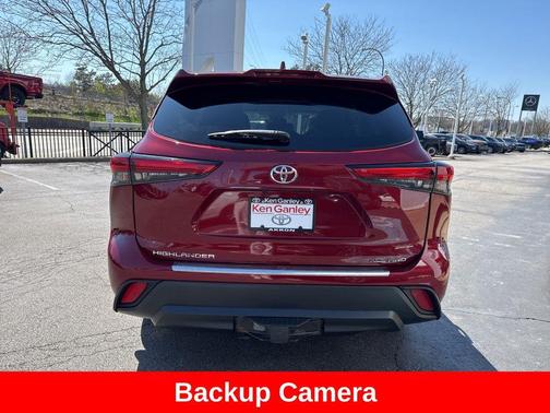 Ruby Flare Pearl 2022 Toyota Highlander XLE
