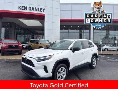 Ice Cap 2024 Toyota RAV4 LE