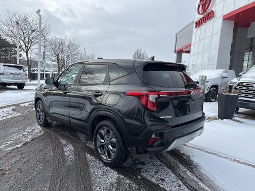 2024 Kia Seltos LX