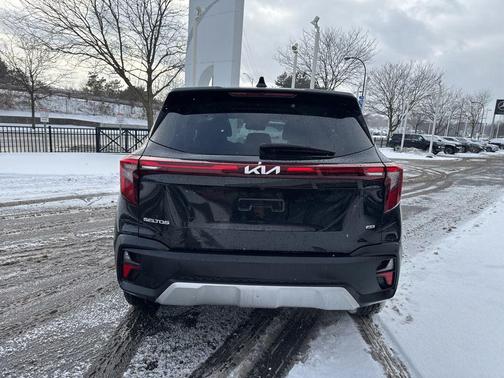 2024 Kia Seltos LX