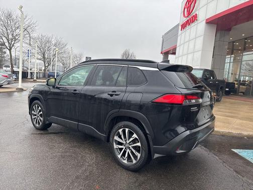 2022 Toyota Corolla Cross XLE