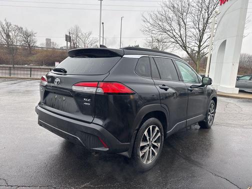 2022 Toyota Corolla Cross XLE