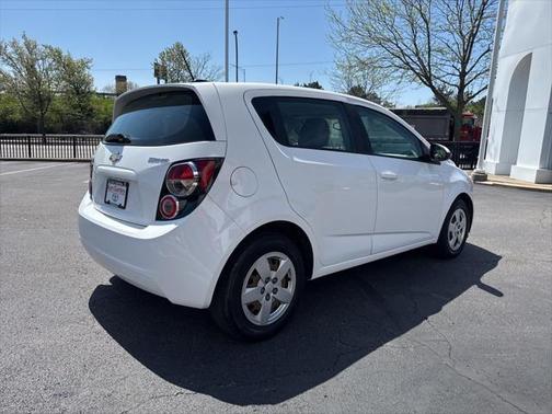 2016 Chevrolet Sonic LS
