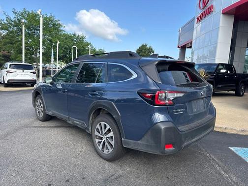 Cosmic Blue Pearl 2025 Subaru Outback Premium