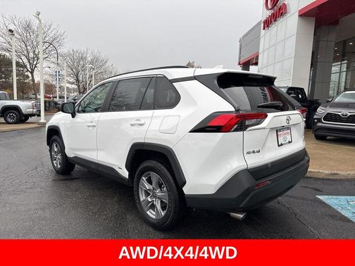 2025 Toyota RAV4 Hybrid LE