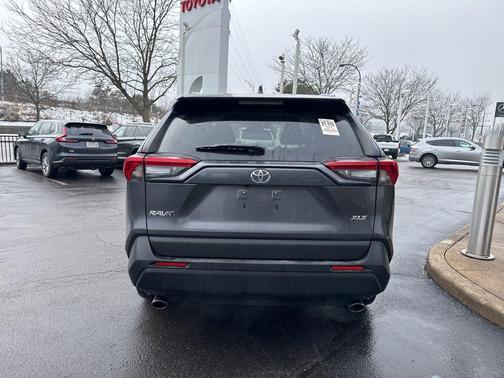 2025 Toyota RAV4 XLE