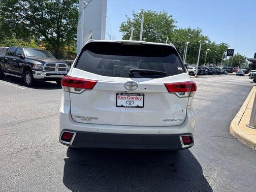 Blizzard Pearl 2018 Toyota Highlander Limited