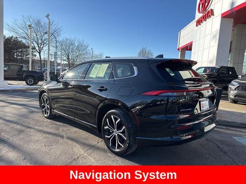 2025 Toyota Crown Signia XLE