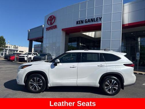 Wind Chill Pearl 2022 Toyota Highlander XLE