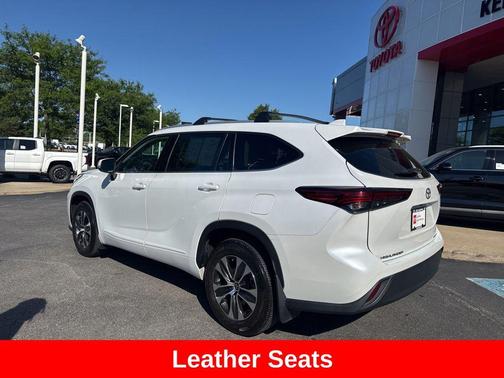 Wind Chill Pearl 2022 Toyota Highlander XLE