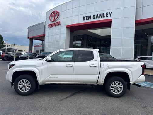 Ice Cap 2024 Toyota Tacoma SR5
