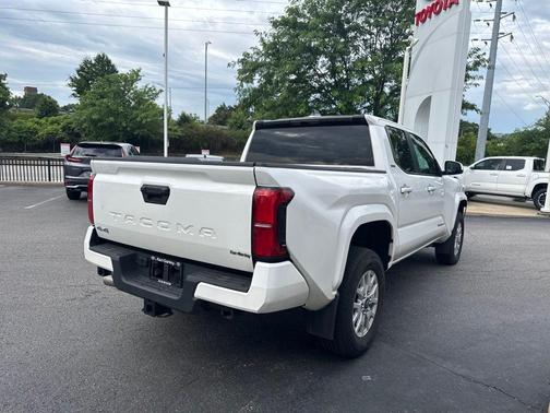 Ice Cap 2024 Toyota Tacoma SR5
