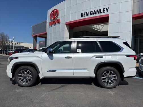 2025 Toyota Sequoia Base