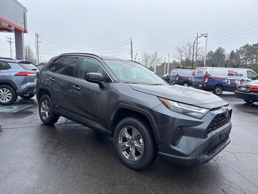 2025 Toyota RAV4 Hybrid LE