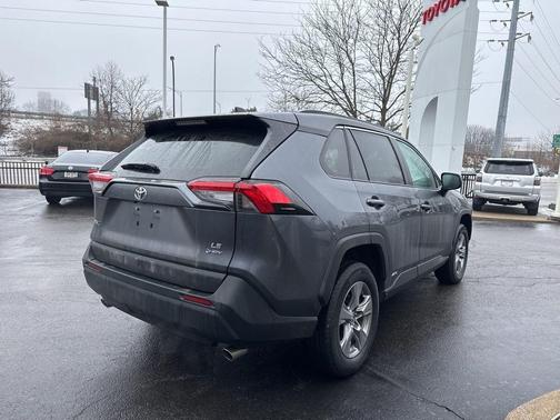2025 Toyota RAV4 Hybrid LE