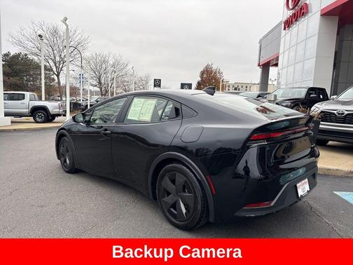 2025 Toyota Prius LE