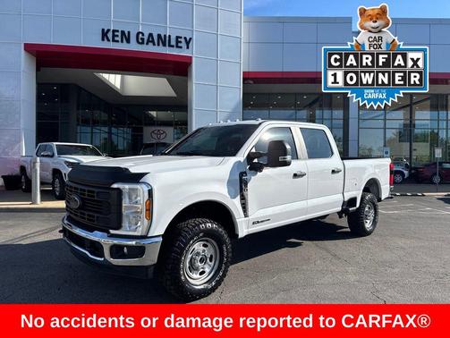 Oxford White 2024 Ford F-250 XL