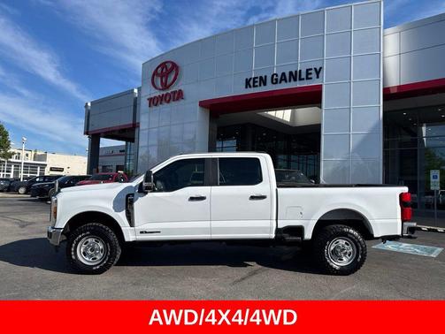Oxford White 2024 Ford F-250 XL