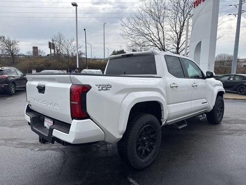 Ice 2026 Toyota Tacoma TRD Sport