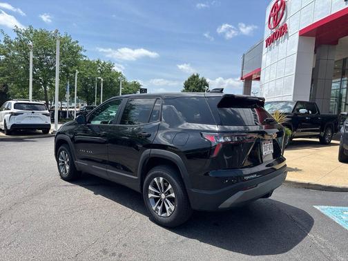 Mosaic Black Metallic 2025 Chevrolet Equinox 1LT