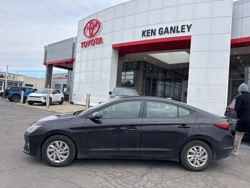 2020 Hyundai ELANTRA SE