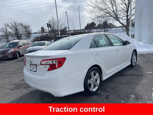 2013 Toyota Camry SE