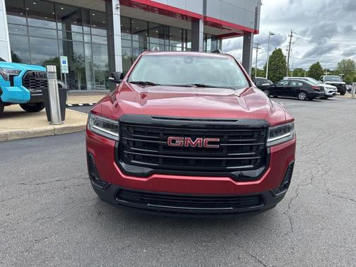 Volcanic Red Tintcoat 2023 GMC Acadia AWD SLT