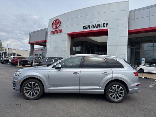 Silver Metallic 2019 Audi Q7 55 Premium Plus
