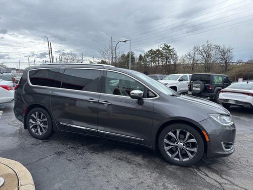 2017 Chrysler Pacifica Limited