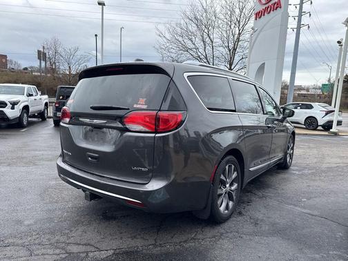 2017 Chrysler Pacifica Limited