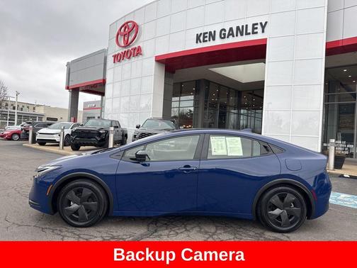 2025 Toyota Prius LE