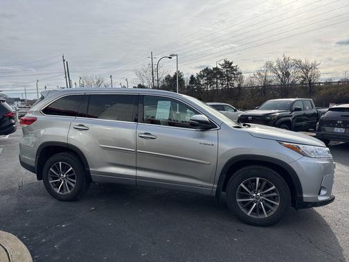 2018 Toyota Highlander Hybrid XLE