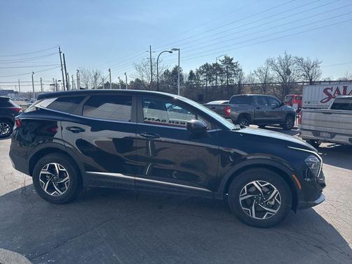 2025 Kia Sportage LX