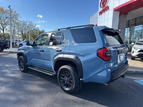 2025 Toyota 4Runner SR5