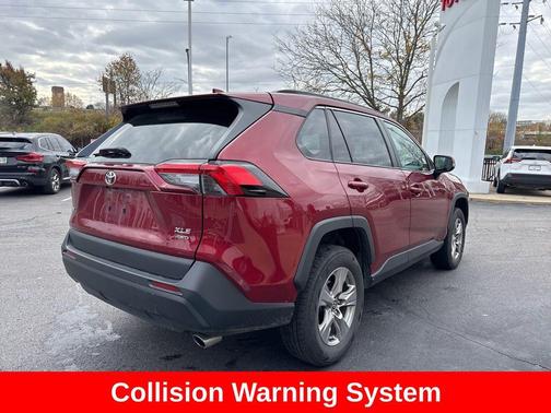 2023 Toyota RAV4 XLE