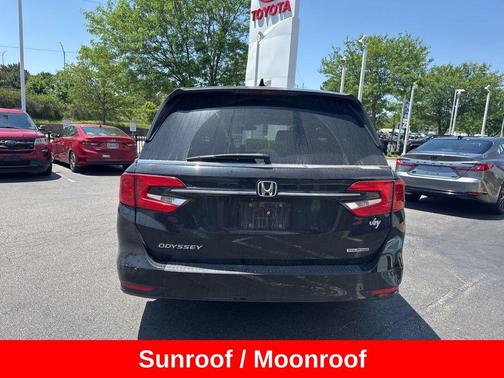Crystal Black Pearl 2021 Honda Odyssey Touring