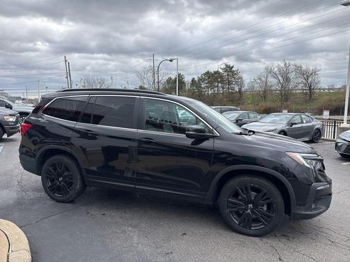 Crystal Black Pearl 2022 Honda Pilot AWD Special Edition