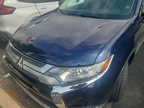 Cosmic Blue Metallic 2019 Mitsubishi Outlander SE S-AWC