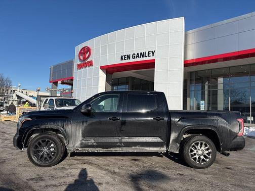 2023 Toyota Tundra Platinum